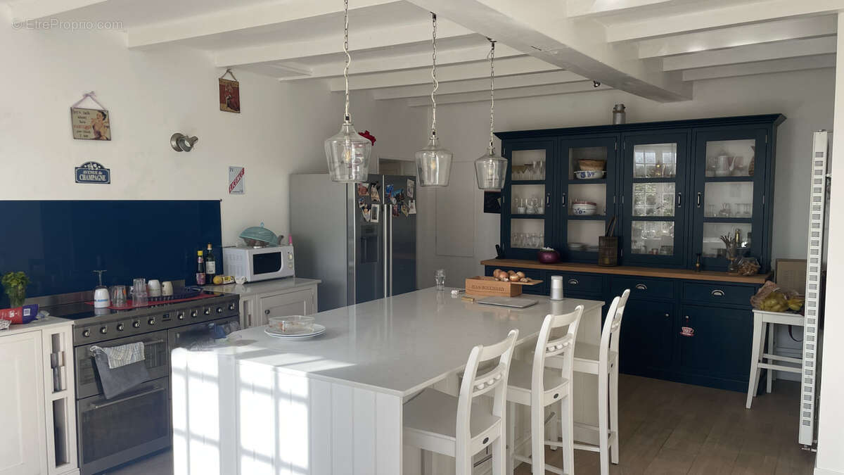 Maison à BEAUVAIS-SUR-MATHA