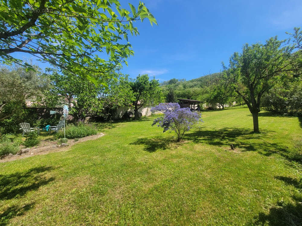 Maison à SAINT-SORLIN-EN-VALLOIRE