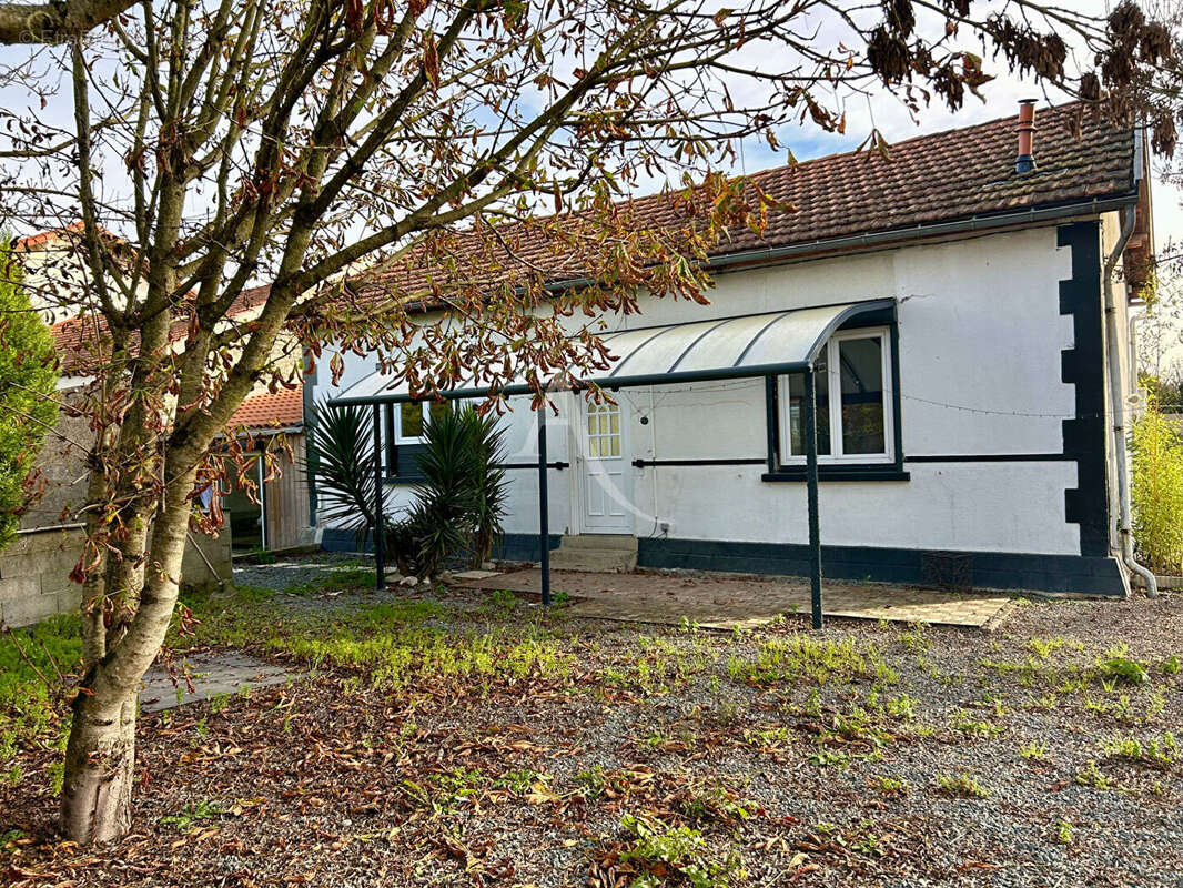 Maison à L&#039;ILE-D&#039;ELLE