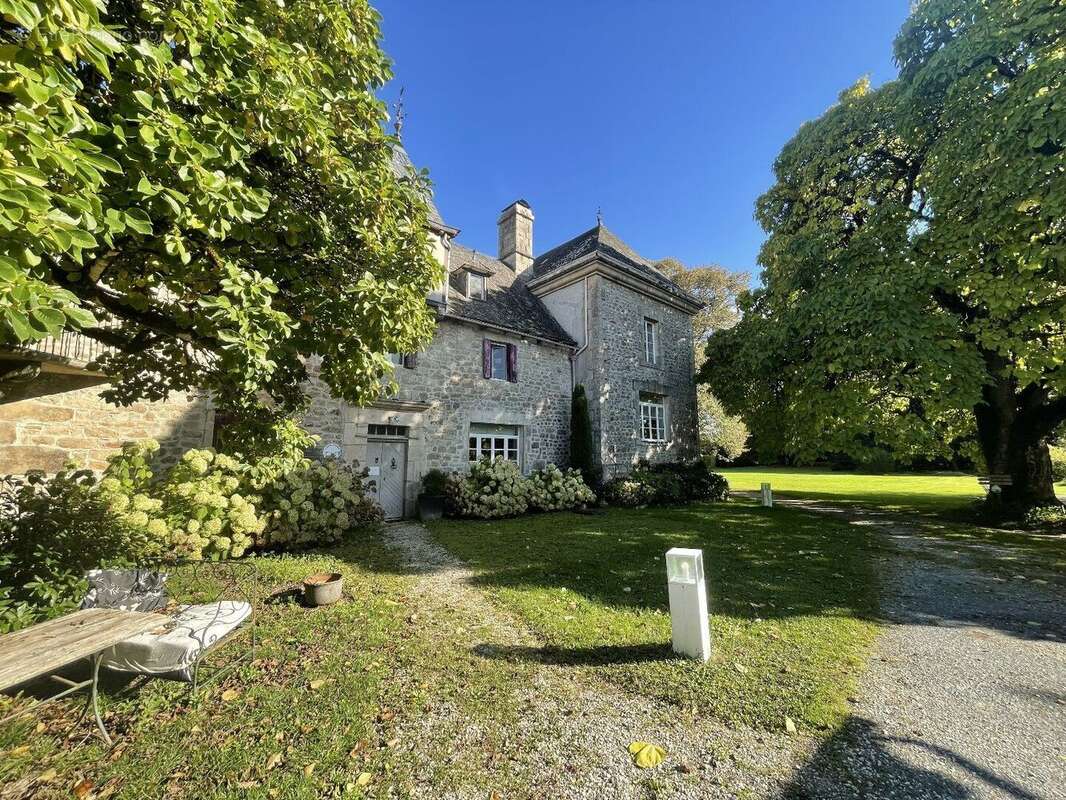 Maison à HAUTEFAGE