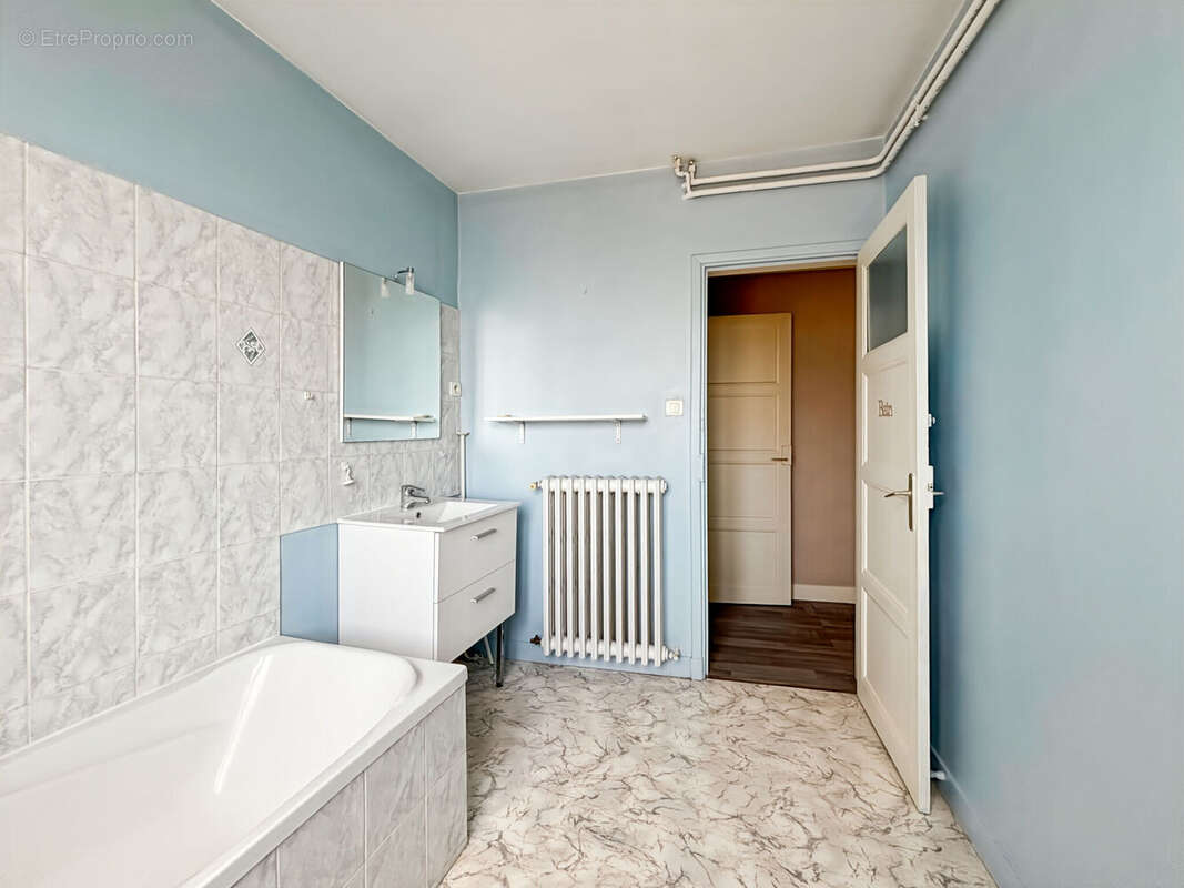 Photo 9 - Appartement à CLERMONT-FERRAND