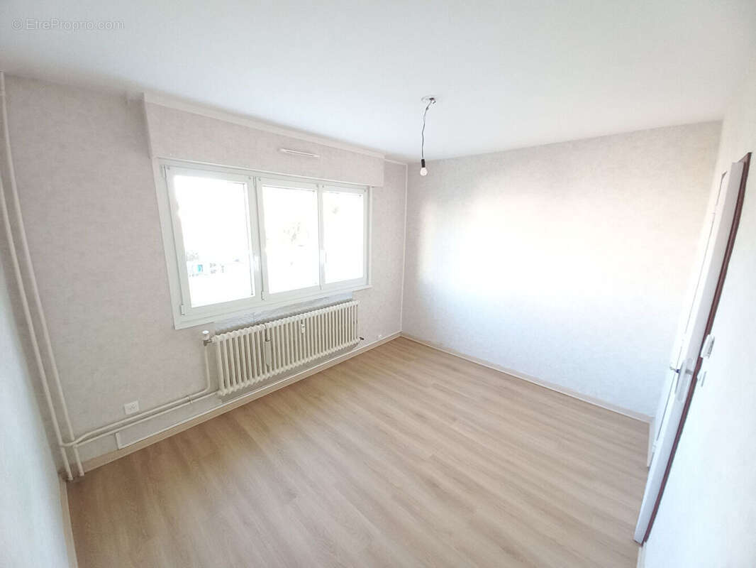 Appartement à LONGEVILLE-LES-METZ