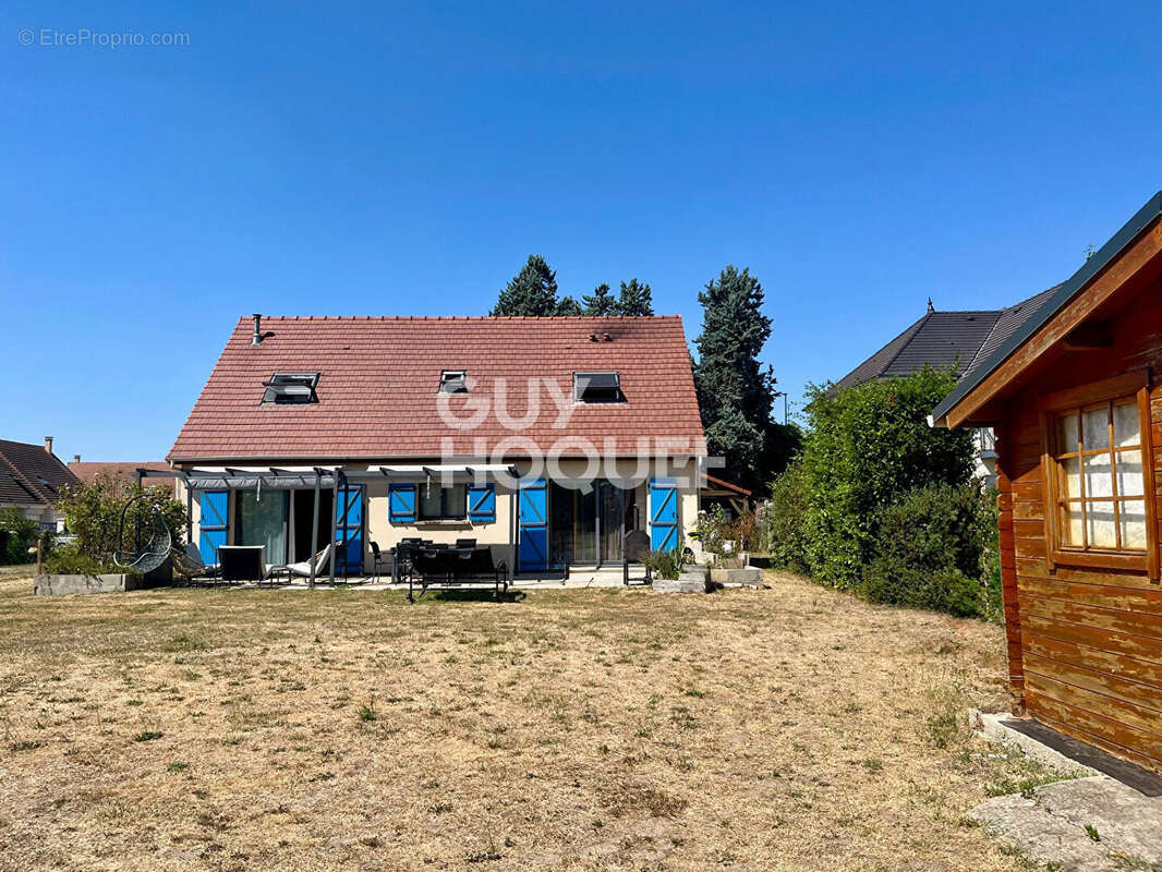 Villa contemporaine 6 pièces à vendre à Criquebeuf-sur-Seine - Réf. DD1920L - photo 3