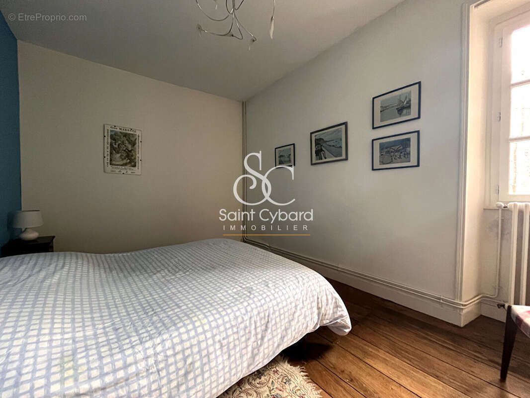 Maison à L'ISLE-D'ESPAGNAC