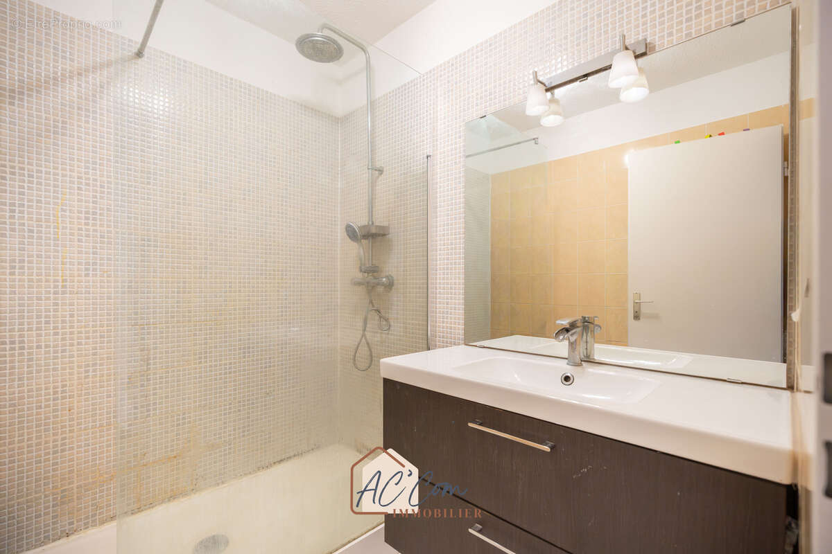 Appartement à MARSEILLE-9E