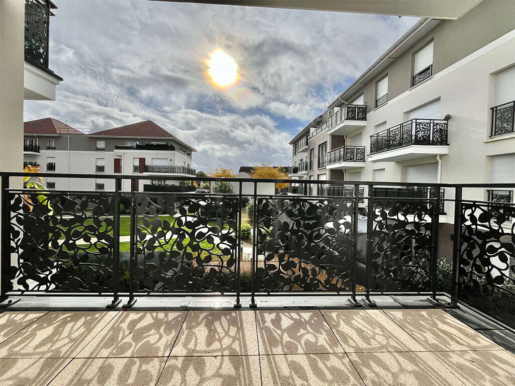 Appartement à JOUY-LE-MOUTIER