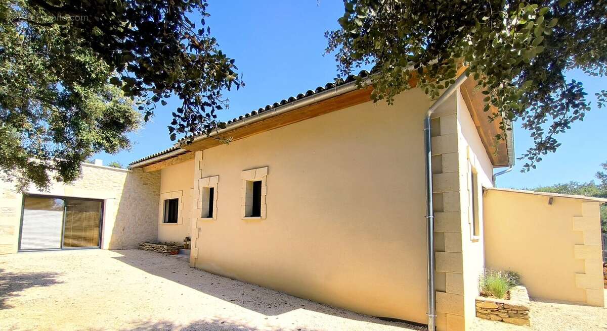 Maison à UZES