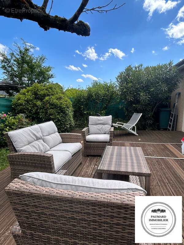 espace détente . TOUT RESTE C EST CADEAU  - Maison à ROMANS-SUR-ISERE