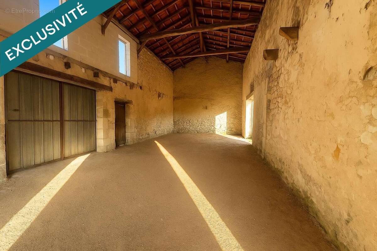 Photo 2 - Maison à ANTAGNAC