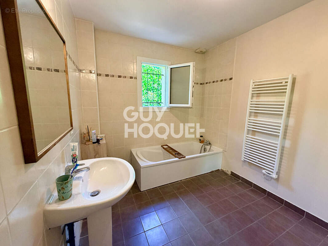 Maison  4 chambres 145.04 m2 - photo 13