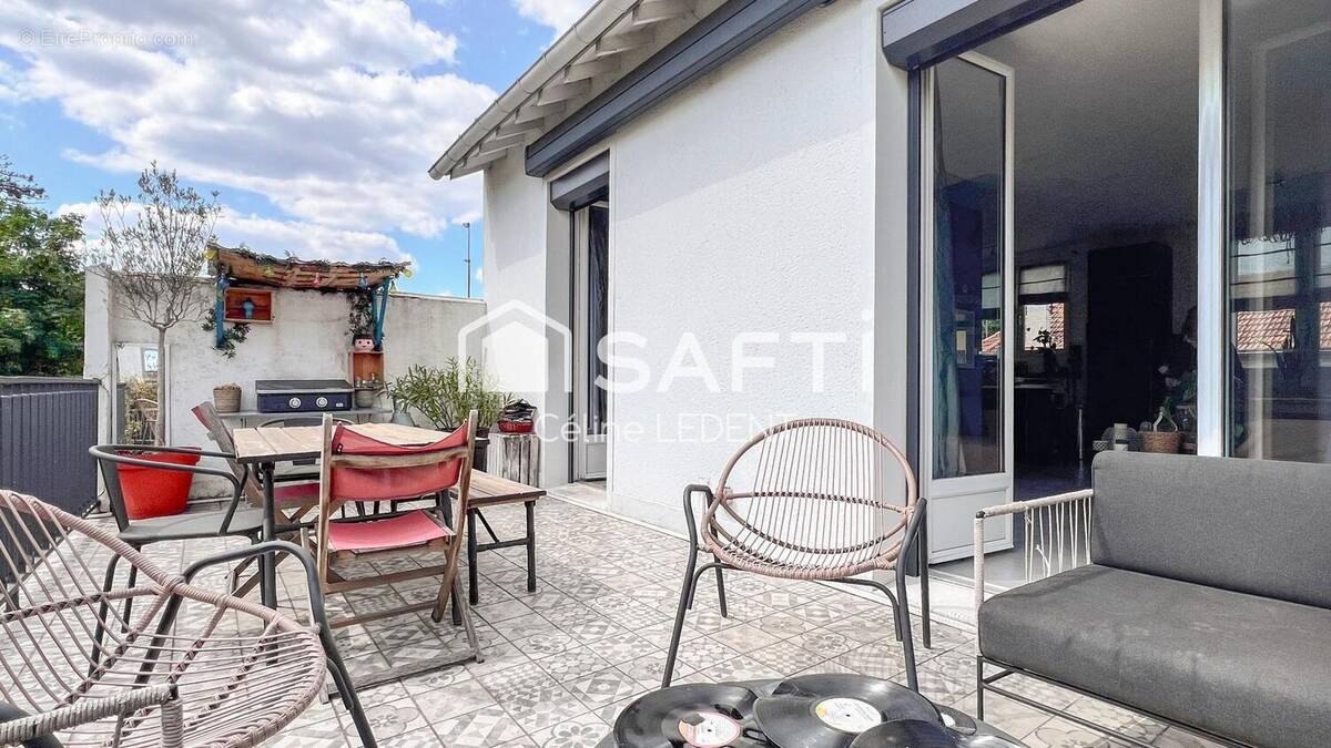 Photo 1 - Maison à MAISONS-ALFORT