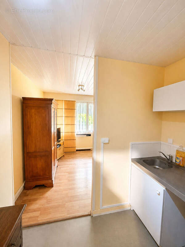 Appartement à SAINT-JEAN-DE-BRAYE