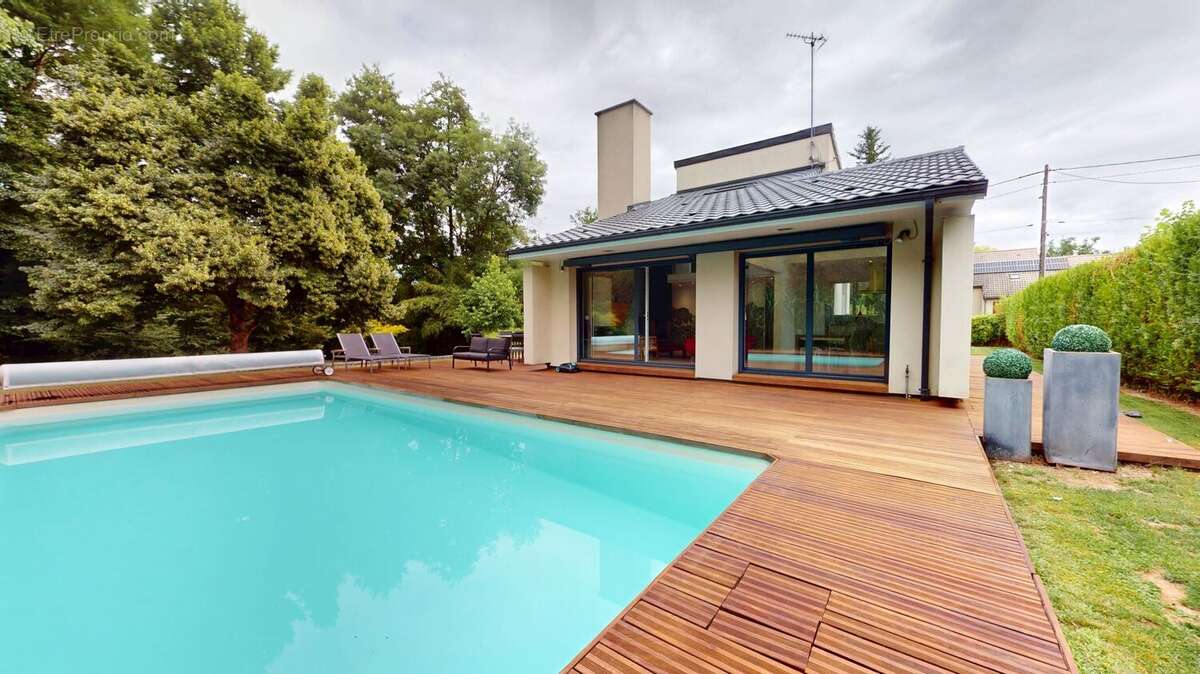 Maison à COURTISOLS