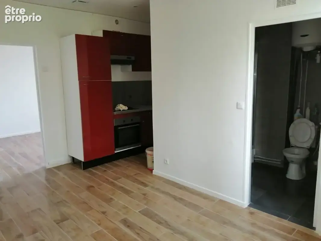 Appartement 260 m² à Noisy-Le-Sec  - photo 2