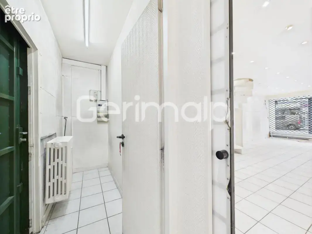Vente - Local commercial - 84 m² - 420 000 € - ANNECY - 22 rue - photo 8