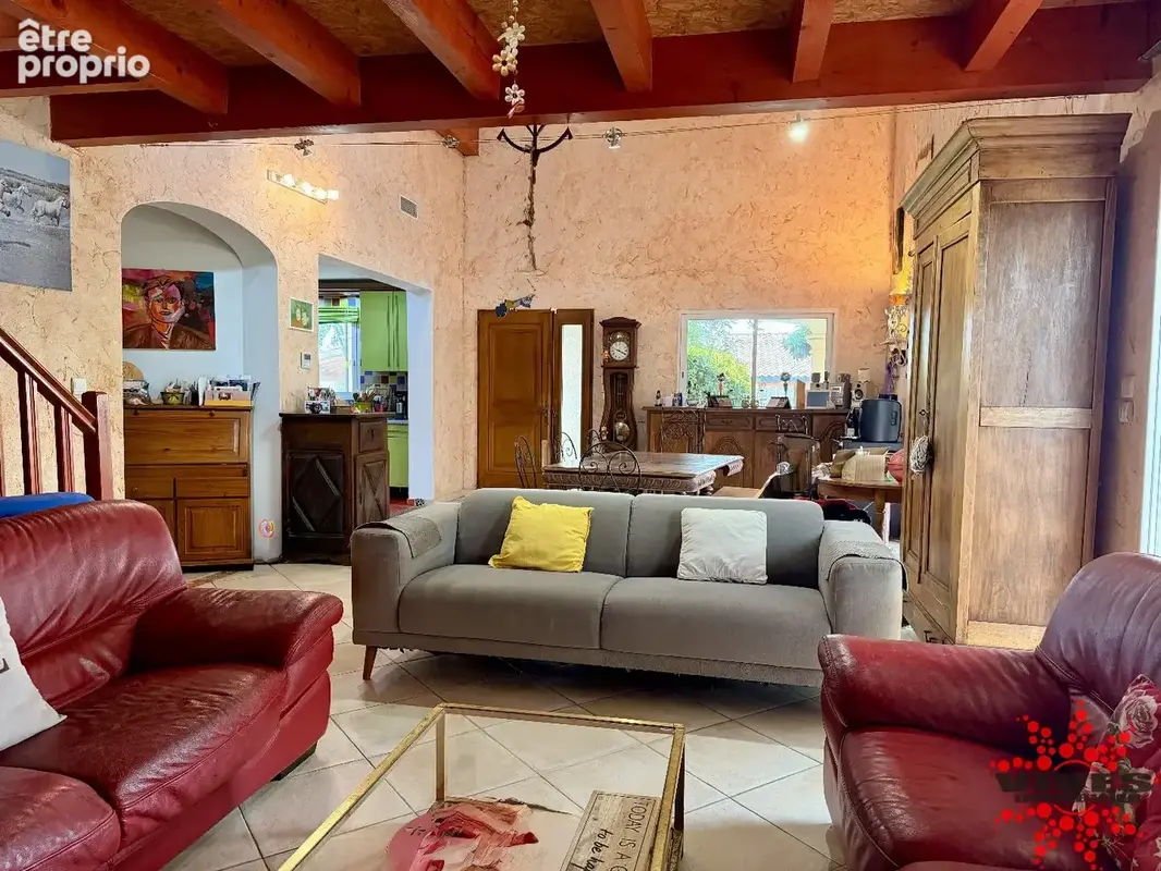 Maison traditionnelle T4 de plain-pied avec mezzanine et  piscine - photo 5