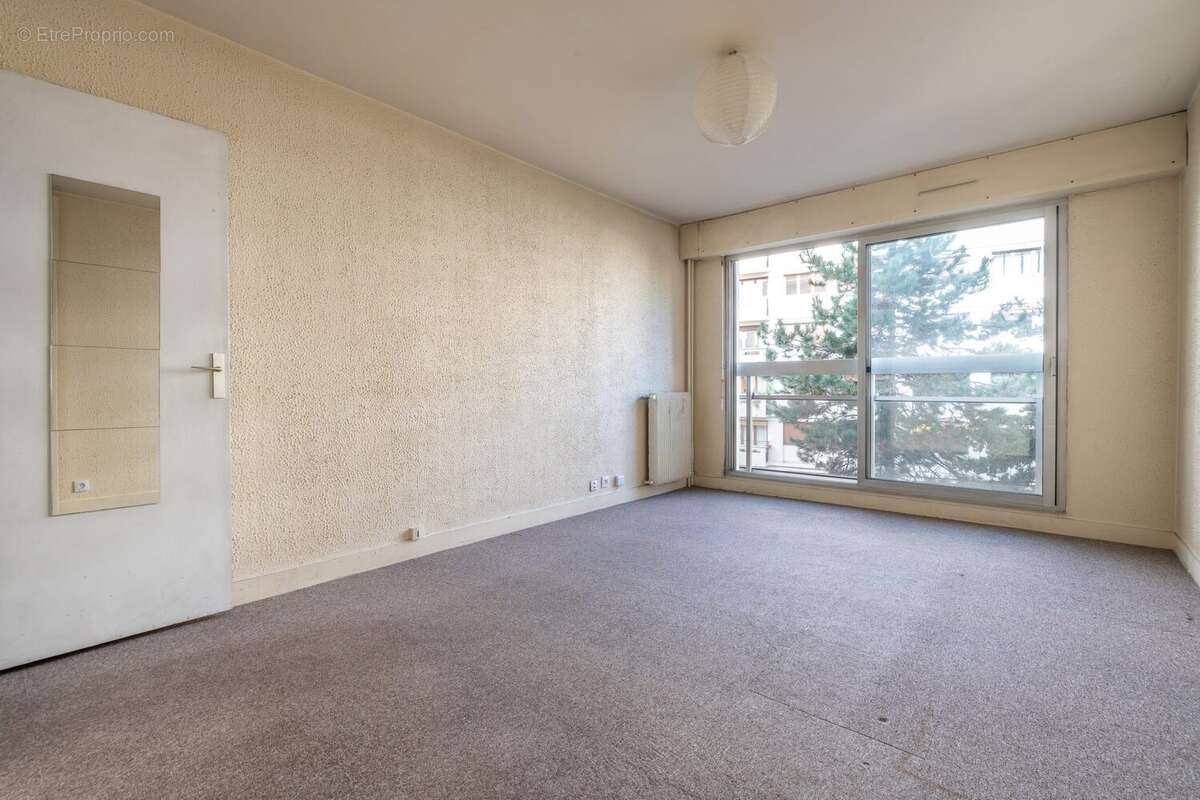 Appartement à PARIS-12E