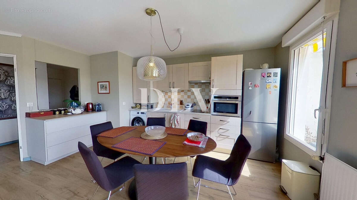 Appartement 65 m² à Avon  - photo 7