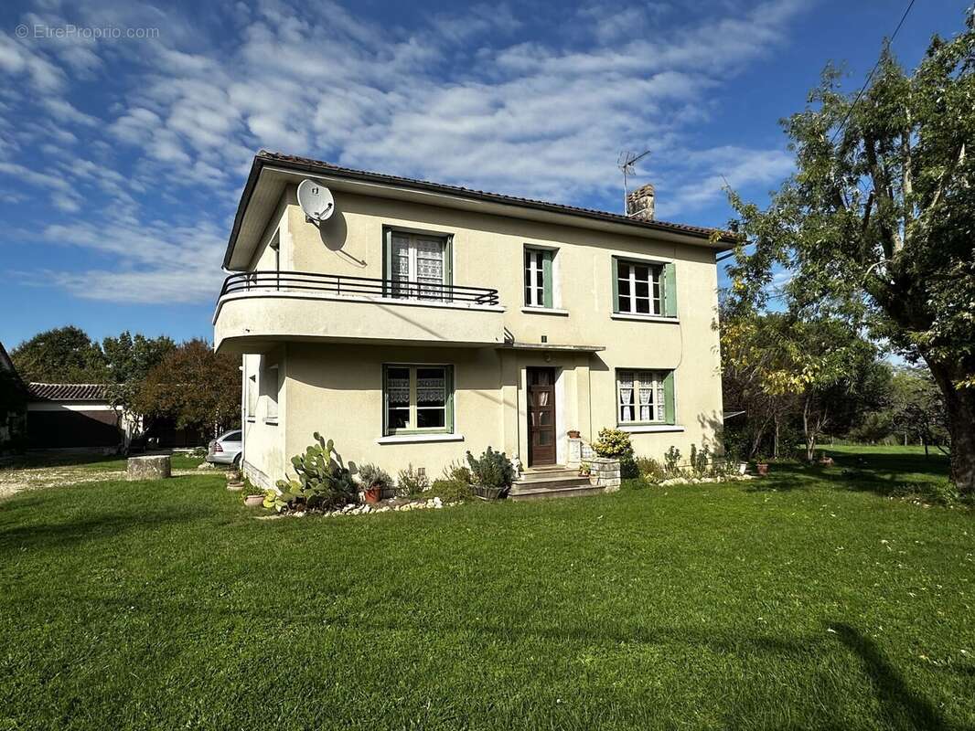 Maison à LA SAUVETAT-DU-DROPT