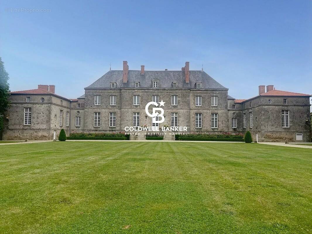 VENDEE -L’Héritage du Bocage : Domaine Historique MH sur 42 Hectares - photo 2
