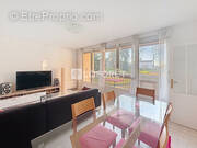 Appartement à GENAY