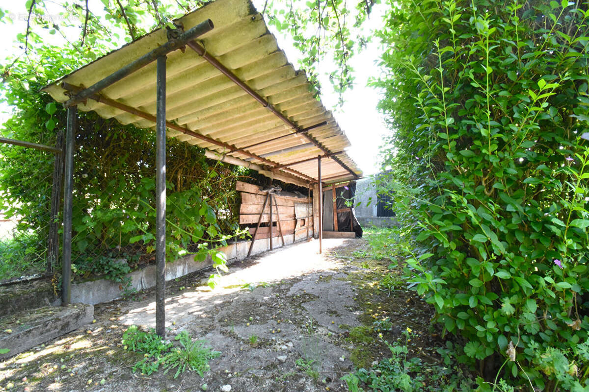 Maison à ARPAJON-SUR-CERE