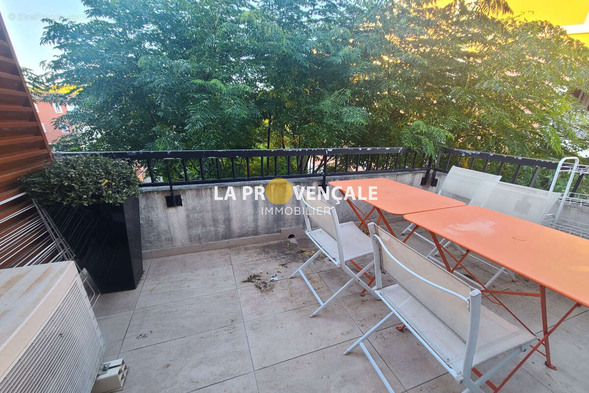 Appartement à ROUSSET