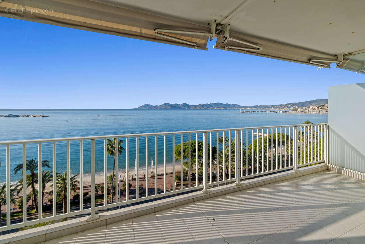 Appartement à CANNES