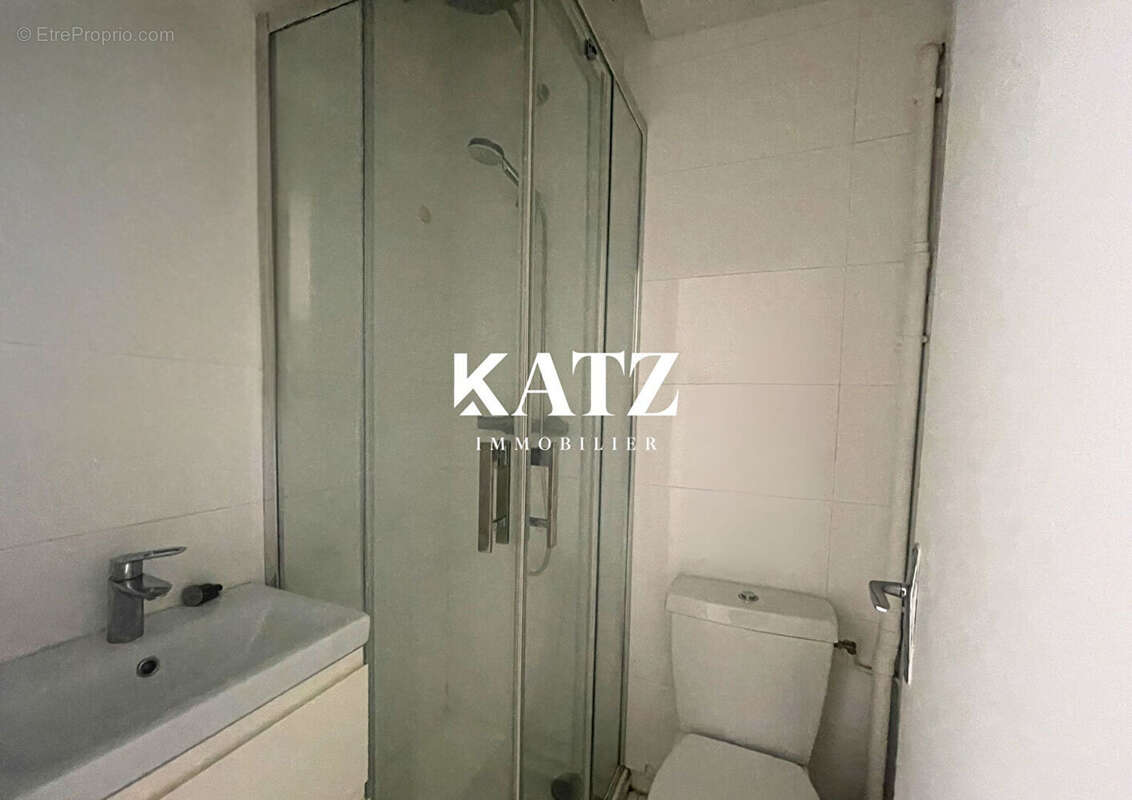 Appartement à PARIS-20E