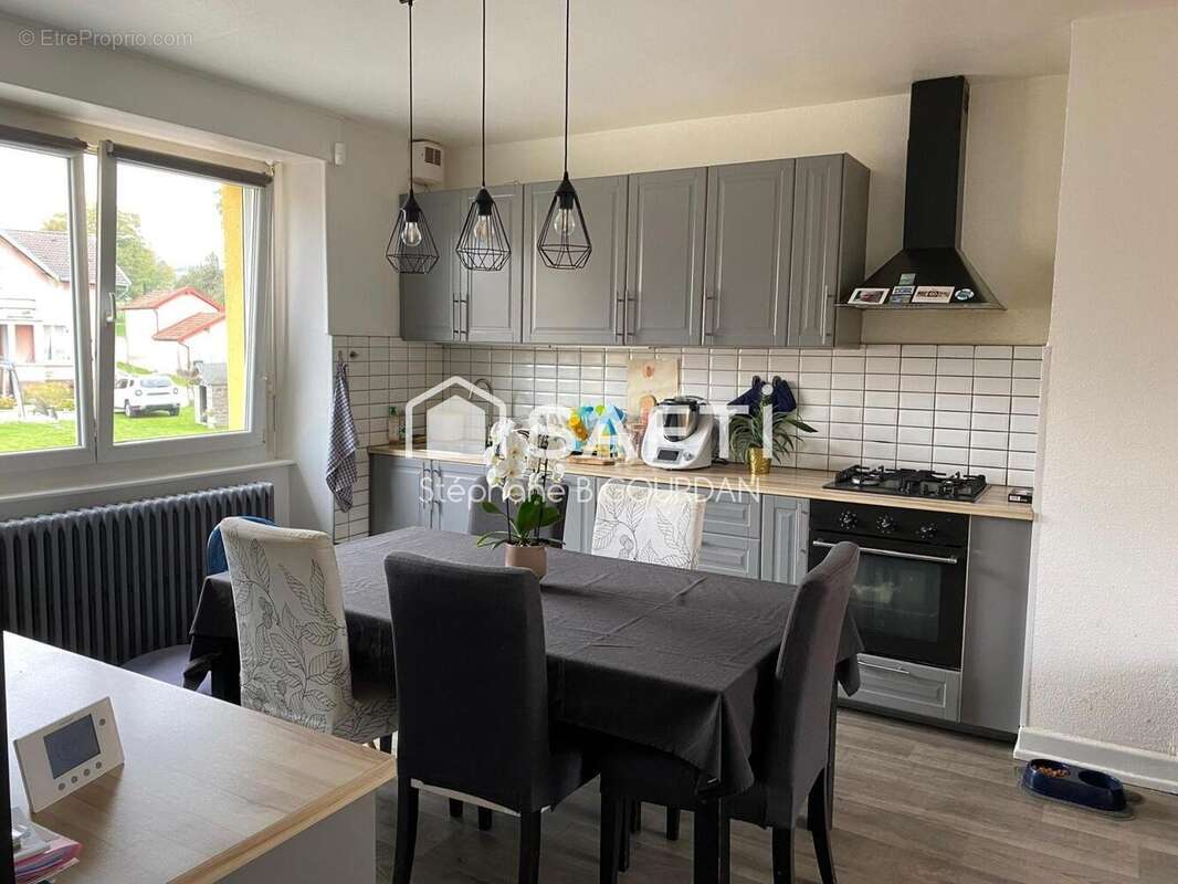 Photo 4 - Appartement à VOUJEAUCOURT