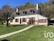 Photo 1 - Maison à NEUILLE-LE-LIERRE