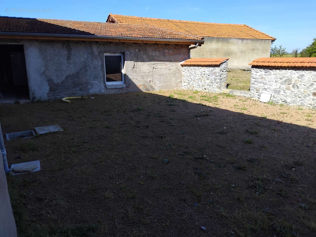Maison à NEULISE