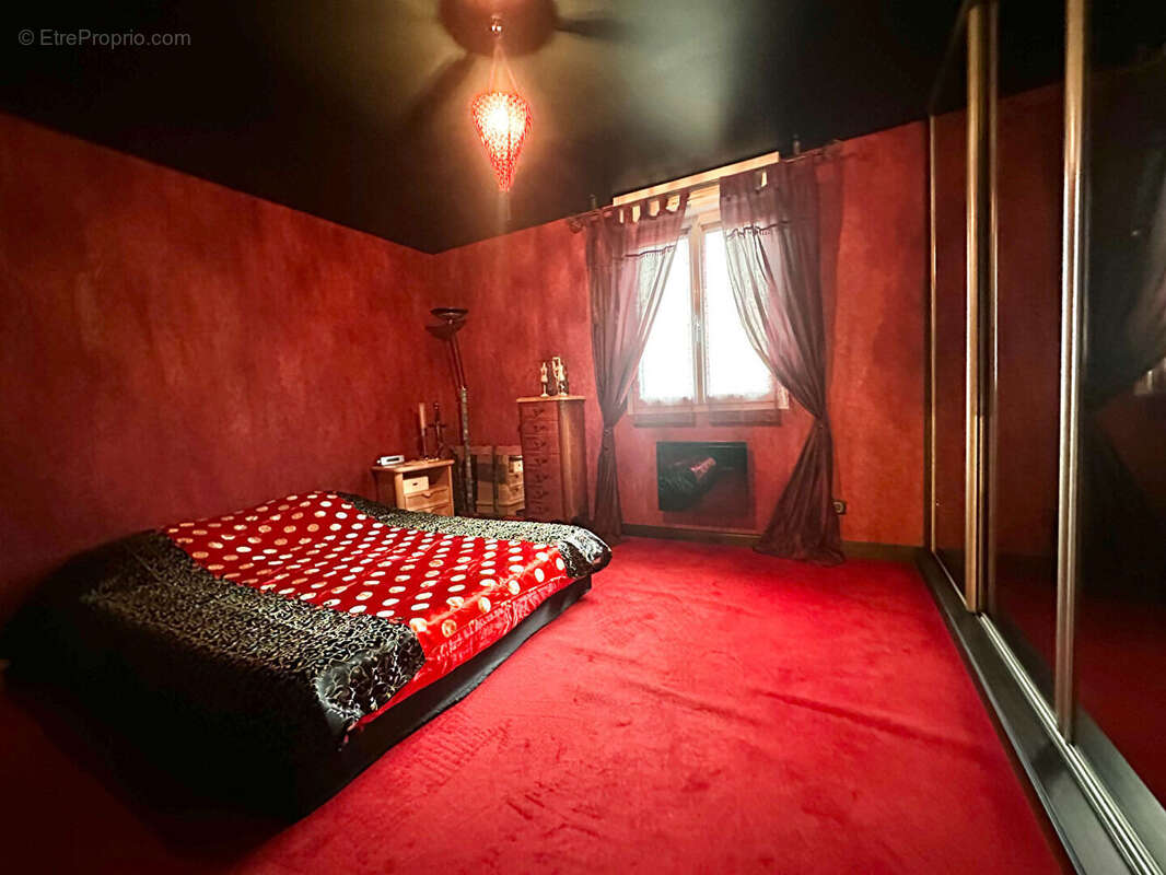 Maison à SARTROUVILLE