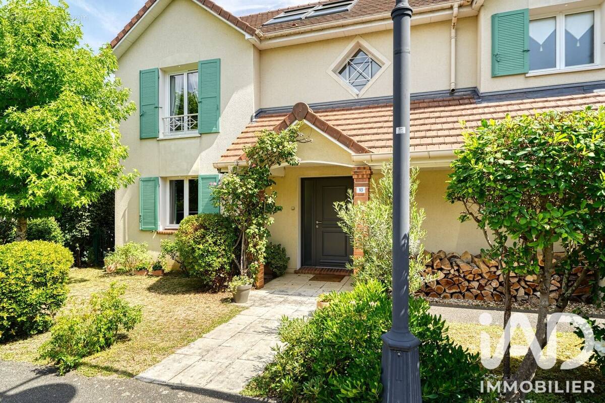 Photo 1 - Maison à VERNEUIL-SUR-SEINE