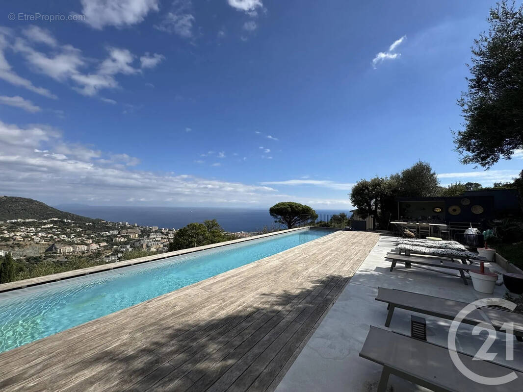 Maison à SAN-MARTINO-DI-LOTA