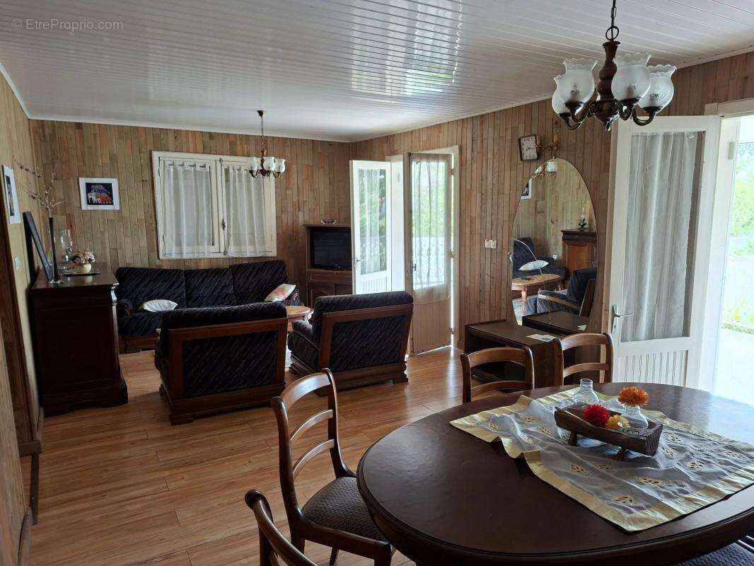 Maison à LA PLAINE-DES-PALMISTES