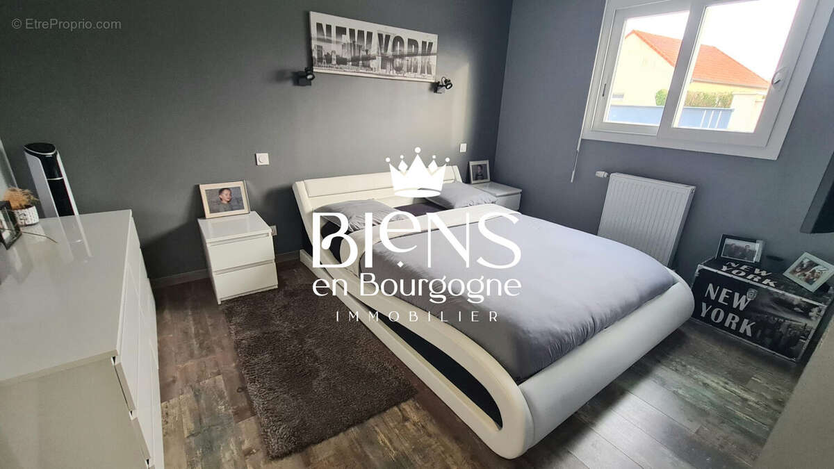 Maison à MEURSANGES