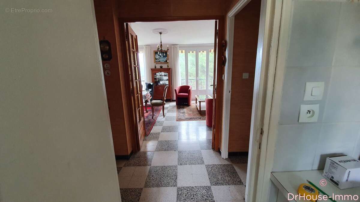 Appartement 64 m² à Ajaccio  - photo 4