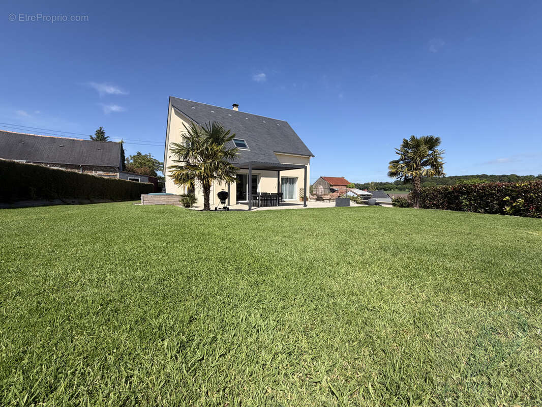 Maison à LA CHAPELLE-BICHE