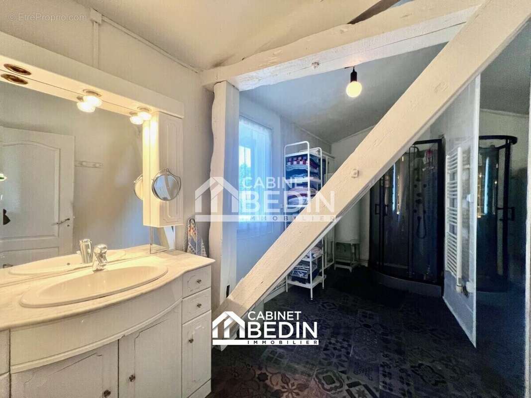 Appartement à AMBARES-ET-LAGRAVE