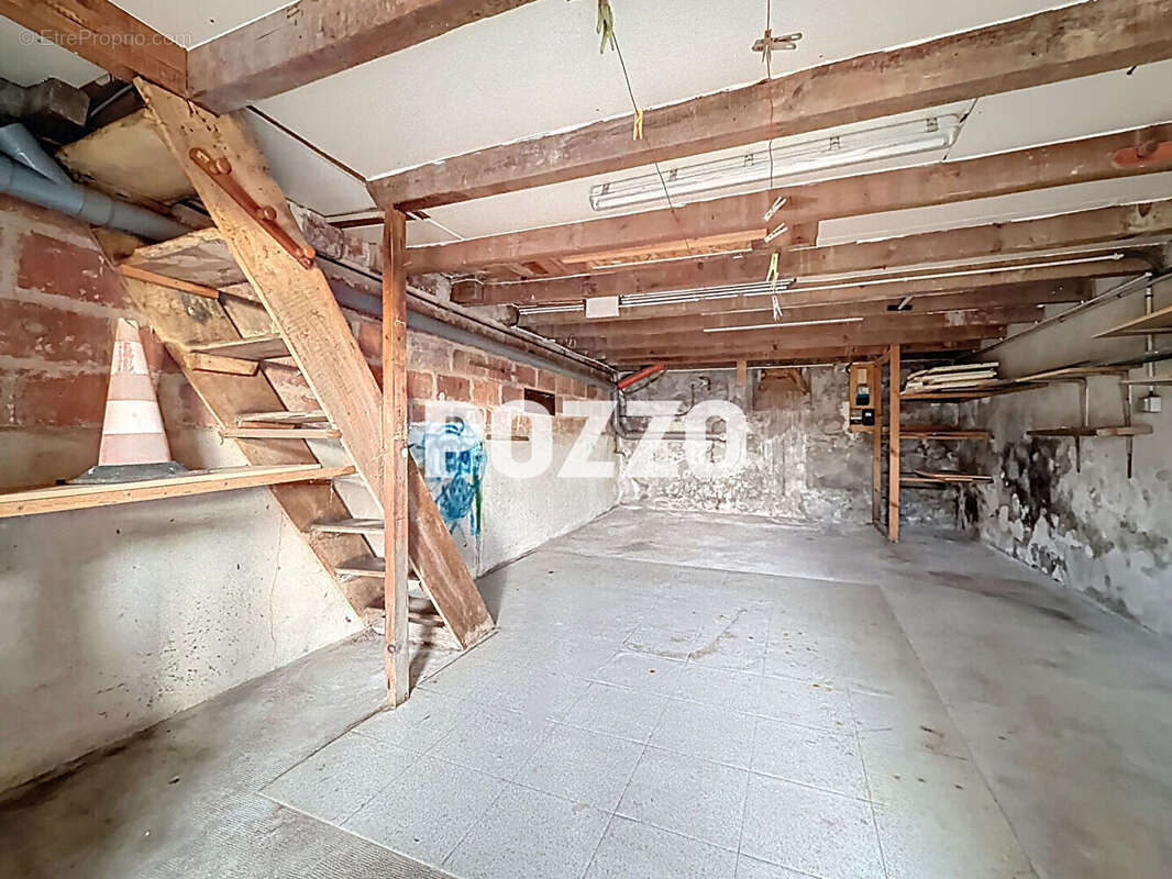 Maison à DONVILLE-LES-BAINS