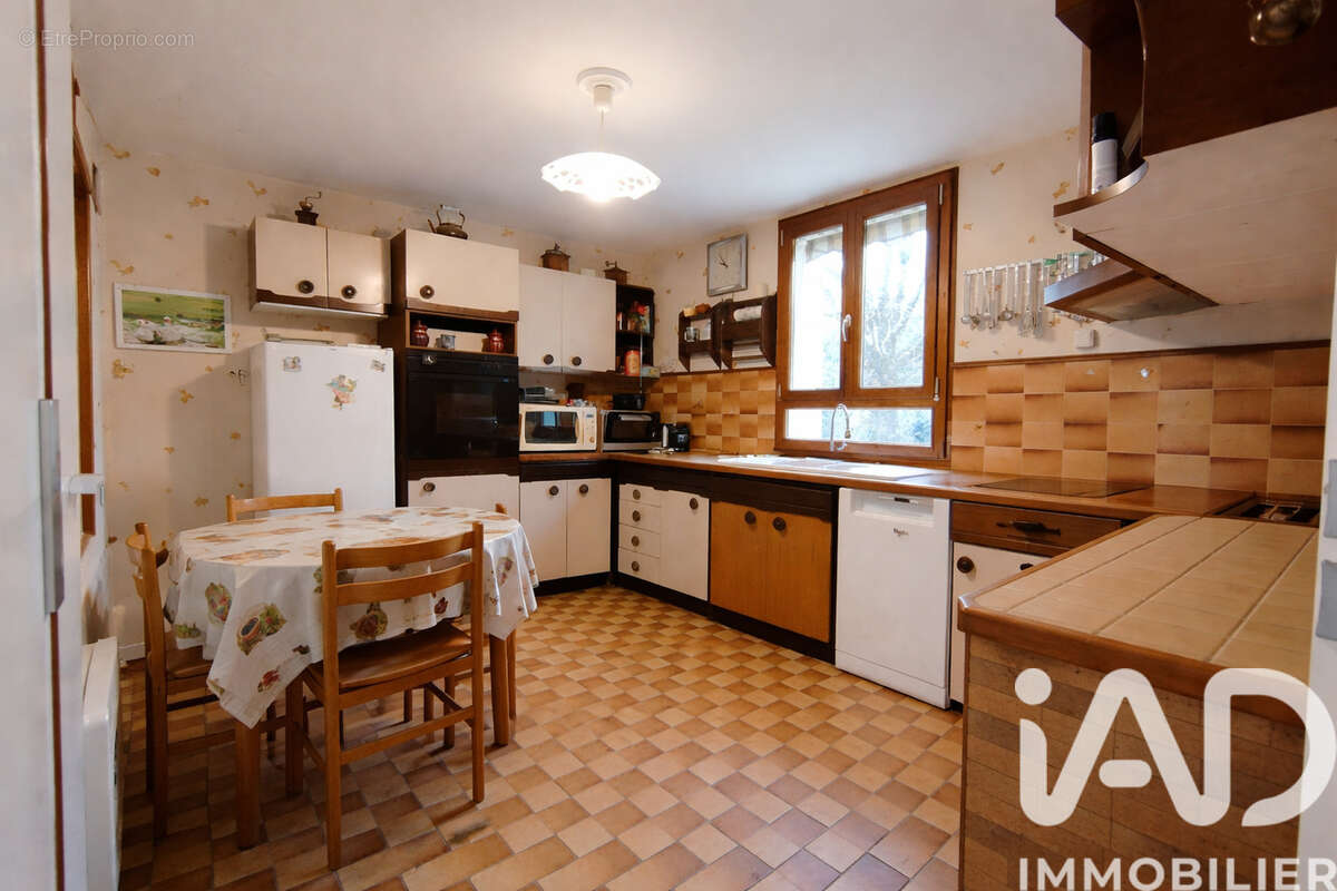 Maison 85 m² à Chassors  - photo 5