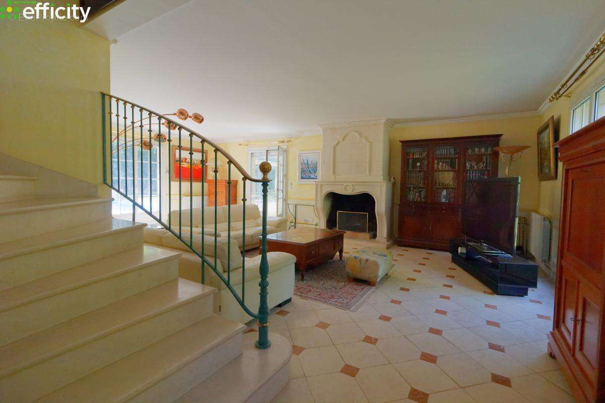 Maison à CHAUMONTEL