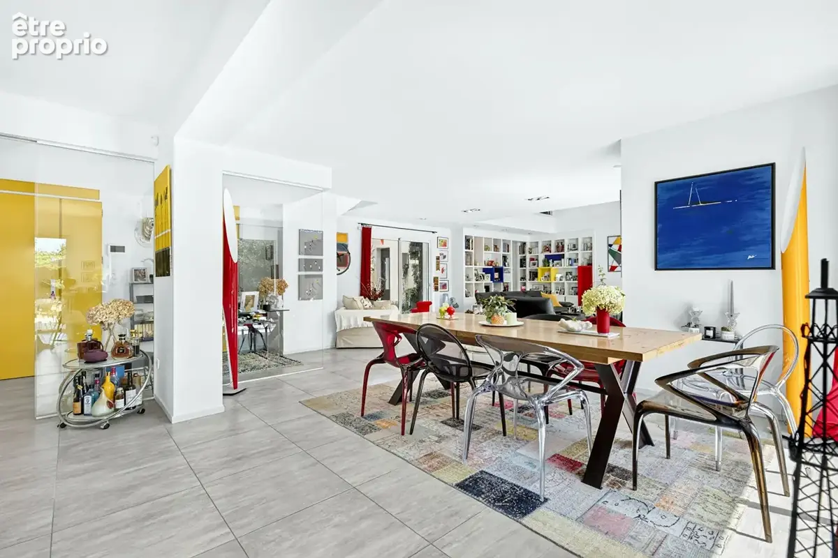 Élégance contemporaine au coeur d'un écrin de verdure maison périgueux 7 pièce(s) 250 m2 - photo 6