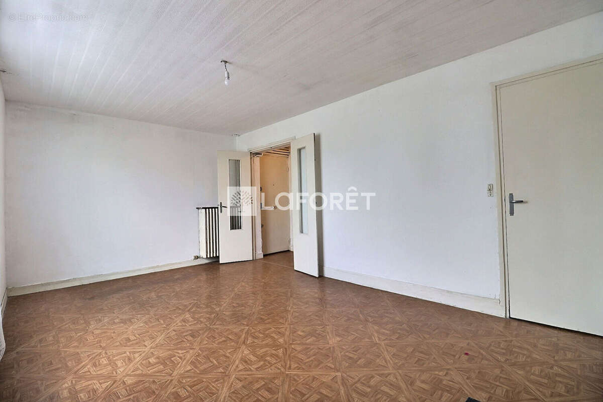 Appartement à VITRY-SUR-SEINE