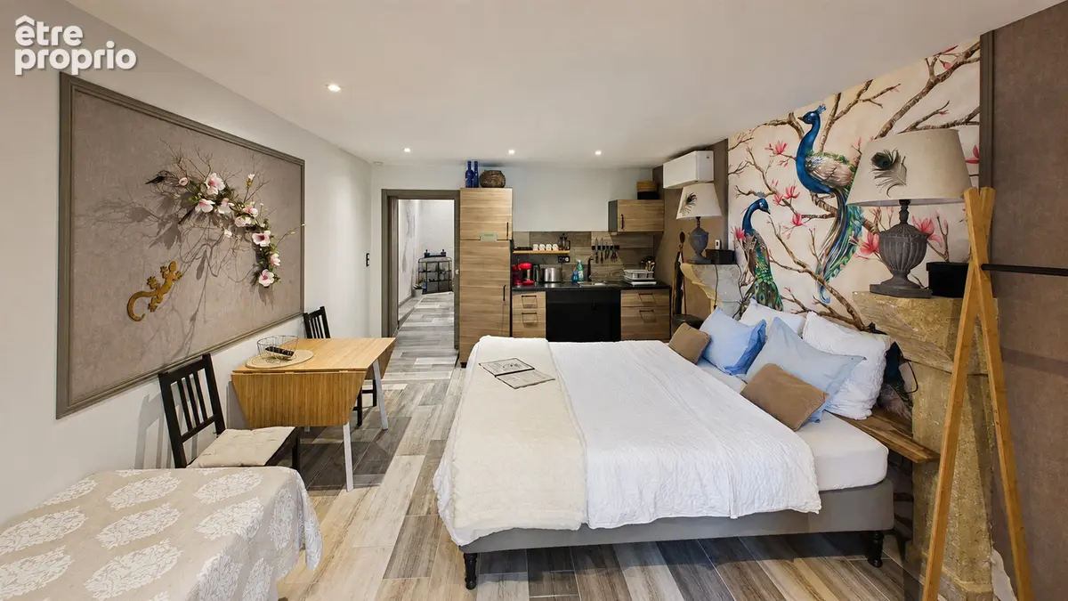Domaine en pierre de 675 m² avec piscine sur près de 3 ha - Roquemaure - photo 9