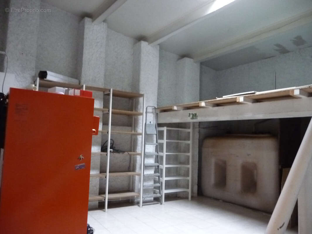 Maison à SAINT-ROMAIN-LE-PUY