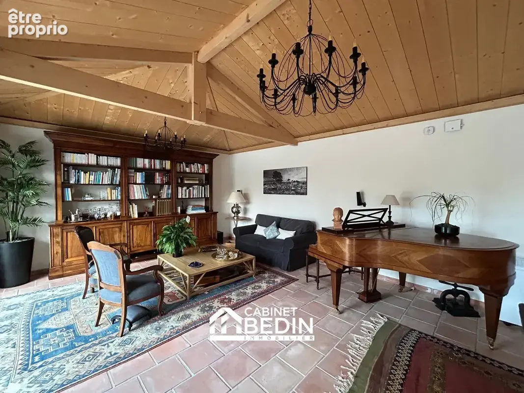 Maison 202 m² à Gujan-Mestras  - photo 6