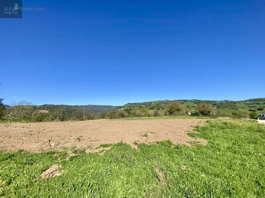Terrain à ESPALION