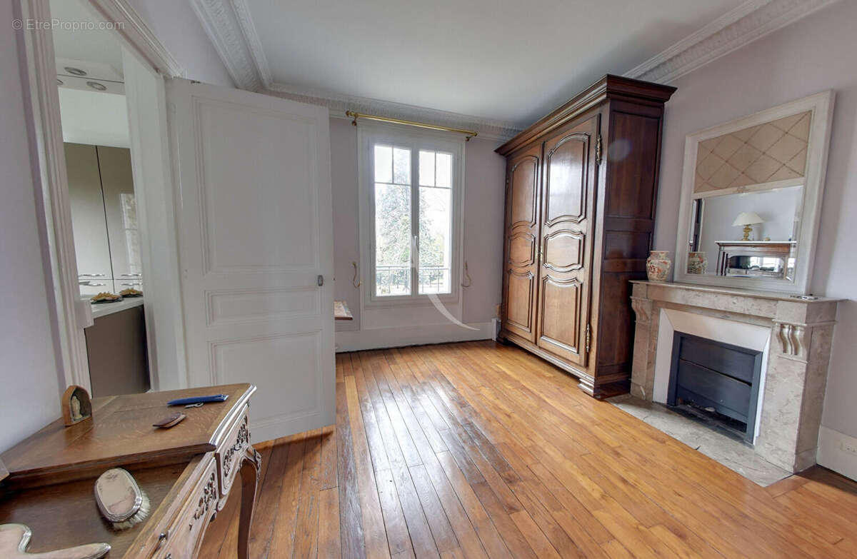 Maison à NOGENT-SUR-MARNE